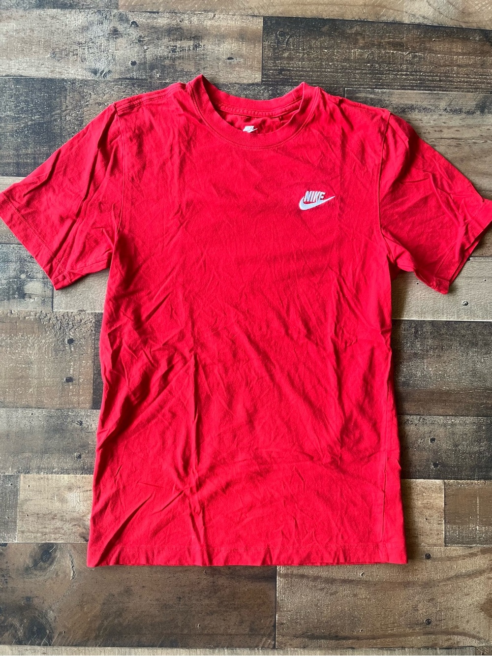Nike Men's Red Short Sleeve T-Shirt | XS